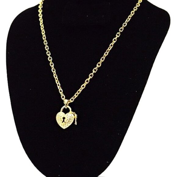 18" Heart & Key Pave Clear Crystal Goldtone Chain Link Charm Keyhole Necklace - Picture 2 of 3